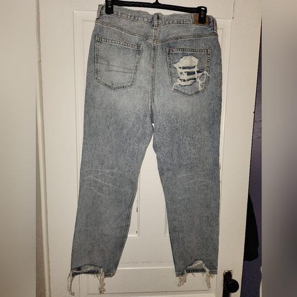 AEO Ripped Mom Jean - Picture 2 of 5